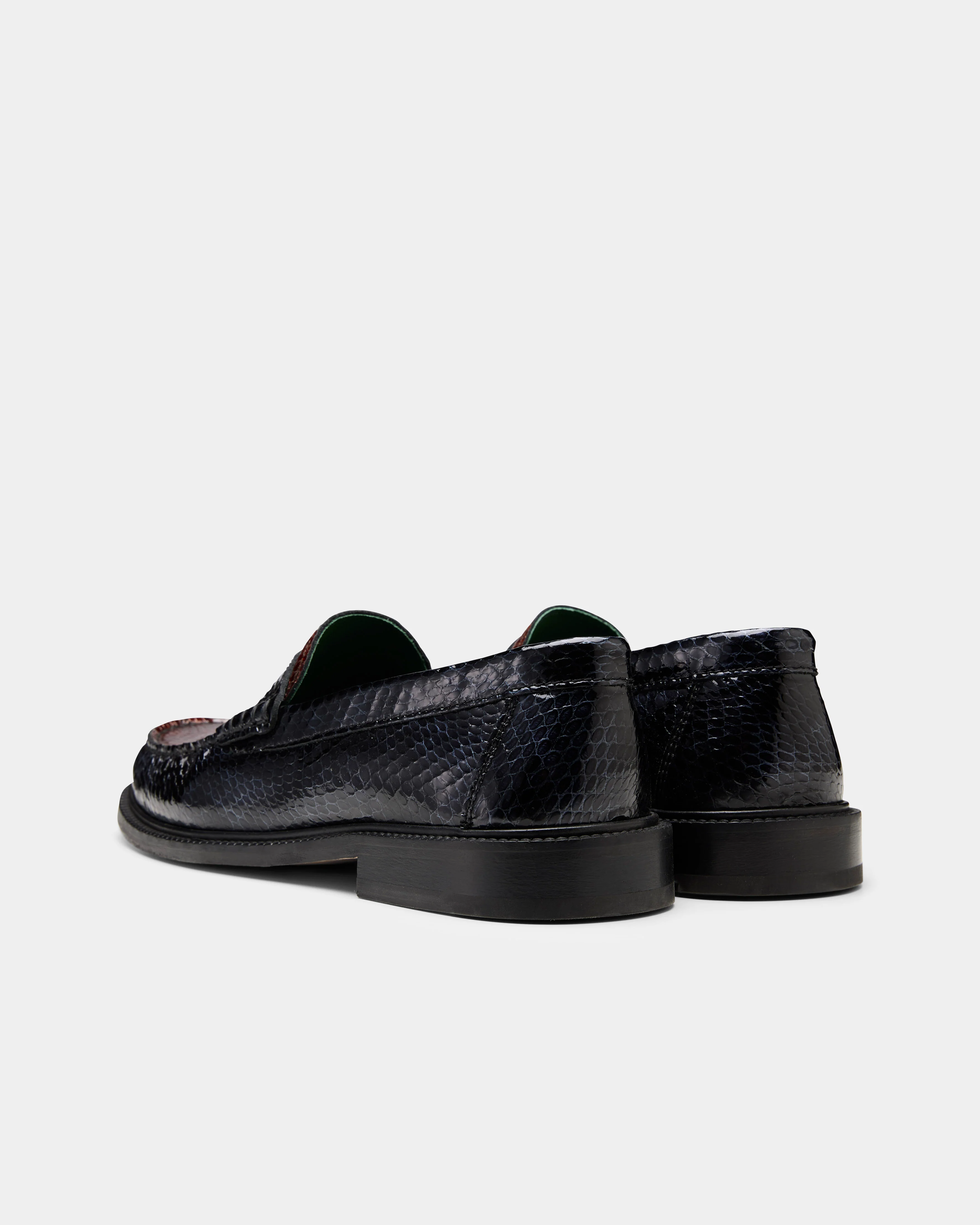 YARDEE TWO-TONE MOCCASIN LOAFER - Image 4